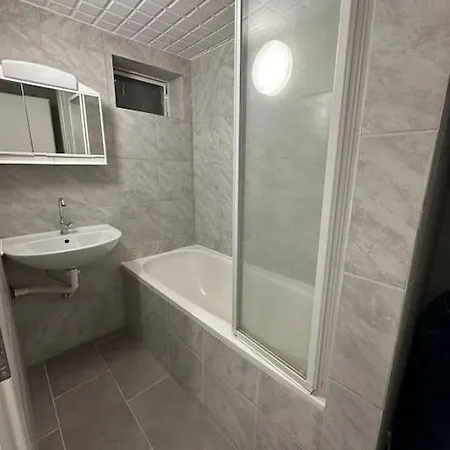 Mini Neben Theater Appartement